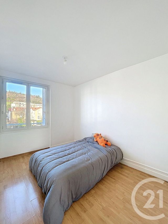 Appartement F3 à vendre - 3 pièces - 60.02 m2 - CLERMONT FERRAND - 63 - AUVERGNE - Century 21 Stéphane Roume Immobilier