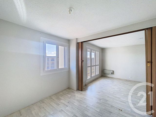 Appartement F4 à louer - 4 pièces - 85.7 m2 - COURNON D AUVERGNE - 63 - AUVERGNE - Century 21 Stéphane Roume Immobilier