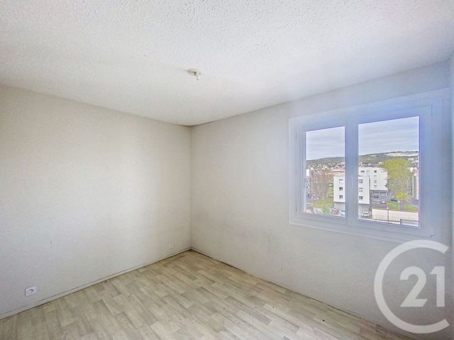 Appartement F4 à louer - 4 pièces - 85.7 m2 - COURNON D AUVERGNE - 63 - AUVERGNE - Century 21 Stéphane Roume Immobilier