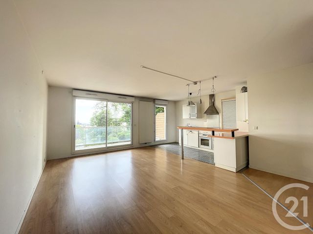 Appartement à vendre - 4 pièces - 72.68 m2 - CHAMALIERES - 63 - AUVERGNE - Century 21 Stéphane Roume Immobilier