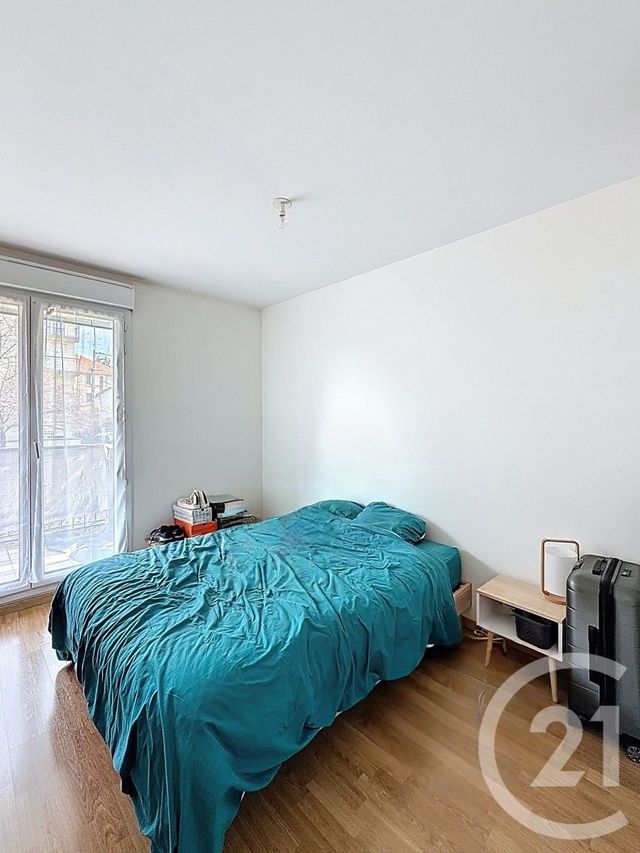 Appartement F2 à vendre - 2 pièces - 37.28 m2 - CLERMONT FERRAND - 63 - AUVERGNE - Century 21 Stéphane Roume Immobilier