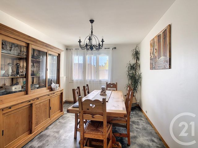 Afficher la photo en grand Appartement F5 à vendre - 5 pièces - 101.0 m2 - CLERMONT FERRAND - 63 - AUVERGNE - Century 21 Stéphane Roume Immobilier