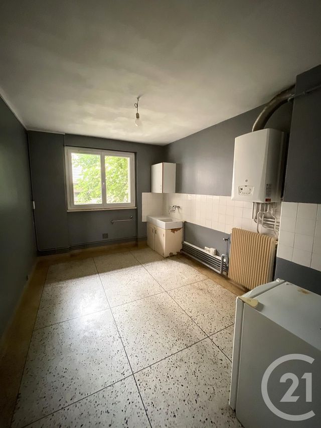Afficher la photo en grand Appartement F1 à vendre - 1 pièce - 42.57 m2 - CLERMONT FERRAND - 63 - AUVERGNE - Century 21 Stéphane Roume Immobilier