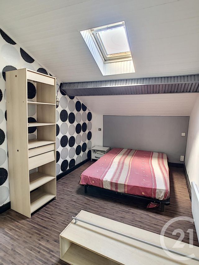 Appartement F2 à vendre - 2 pièces - 19.55 m2 - CLERMONT FERRAND - 63 - AUVERGNE - Century 21 Stéphane Roume Immobilier Appartement F2 à vendre - 2 pièces - 19.55 m2 - CLERMONT FERRAND - 63 - AUVERGNE - Century 21 Stéphane Roume Immobilier