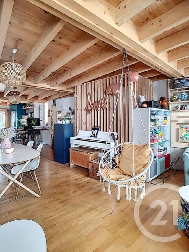 maison à vendre - 6 pièces - 145.0 m2 - CLERMONT FERRAND - 63 - AUVERGNE - Century 21 Stéphane Roume Immobilier maison à vendre - 6 pièces - 145.0 m2 - CLERMONT FERRAND - 63 - AUVERGNE - Century 21 Stéphane Roume Immobilier