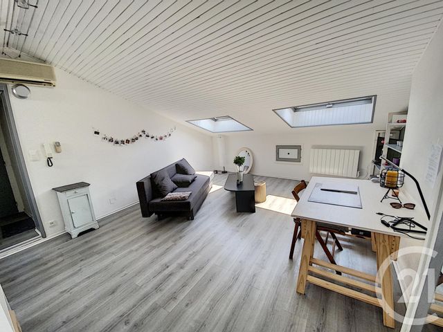 Afficher la photo en grand Appartement F2 à vendre - 2 pièces - 32.38 m2 - CLERMONT FERRAND - 63 - AUVERGNE - Century 21 Stéphane Roume Immobilier