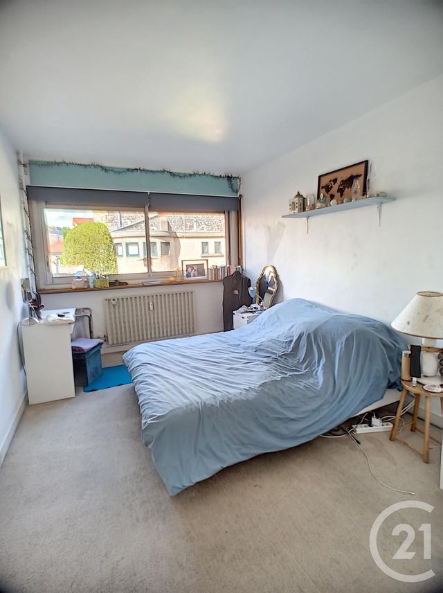 Appartement F6 à vendre - 6 pièces - 174.46 m2 - CLERMONT FERRAND - 63 - AUVERGNE - Century 21 Stéphane Roume Immobilier Appartement F6 à vendre - 6 pièces - 174.46 m2 - CLERMONT FERRAND - 63 - AUVERGNE - Century 21 Stéphane Roume Immobilier