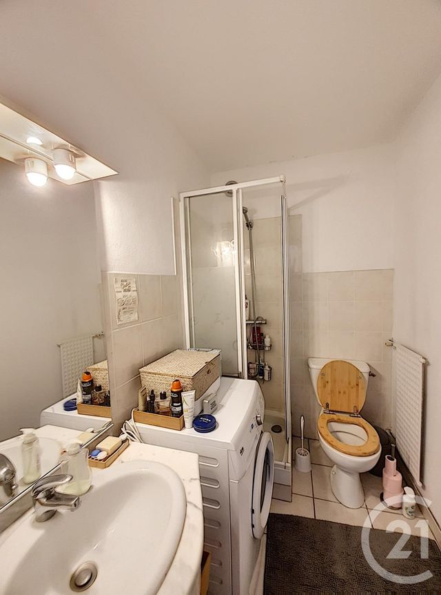 Afficher la photo en grand Appartement F1 à vendre - 1 pièce - 31.32 m2 - CLERMONT FERRAND - 63 - AUVERGNE - Century 21 Stéphane Roume Immobilier