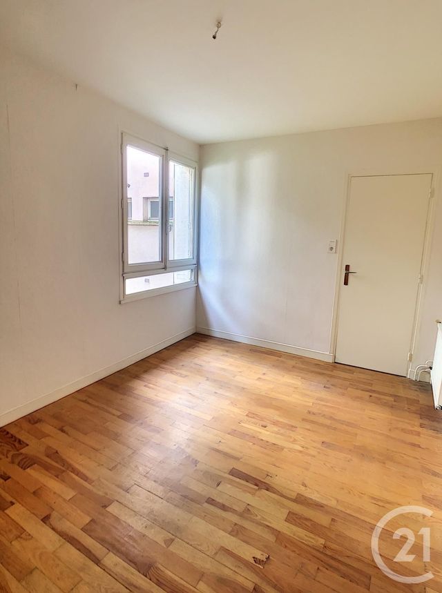 Afficher la photo en grand Appartement F5 à vendre - 5 pièces - 95.03 m2 - CLERMONT FERRAND - 63 - AUVERGNE - Century 21 Stéphane Roume Immobilier