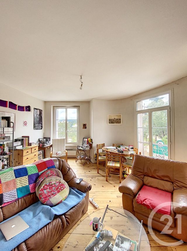 Appartement F3 à louer - 3 pièces - 58.0 m2 - CLERMONT FERRAND - 63 - AUVERGNE - Century 21 Stéphane Roume Immobilier Appartement F3 à louer - 3 pièces - 58.0 m2 - CLERMONT FERRAND - 63 - AUVERGNE - Century 21 Stéphane Roume Immobilier
