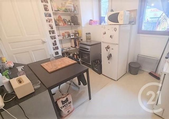 Afficher la photo en grand Appartement F3 à louer - 3 pièces - 77.08 m2 - CLERMONT FERRAND - 63 - AUVERGNE - Century 21 Stéphane Roume Immobilier