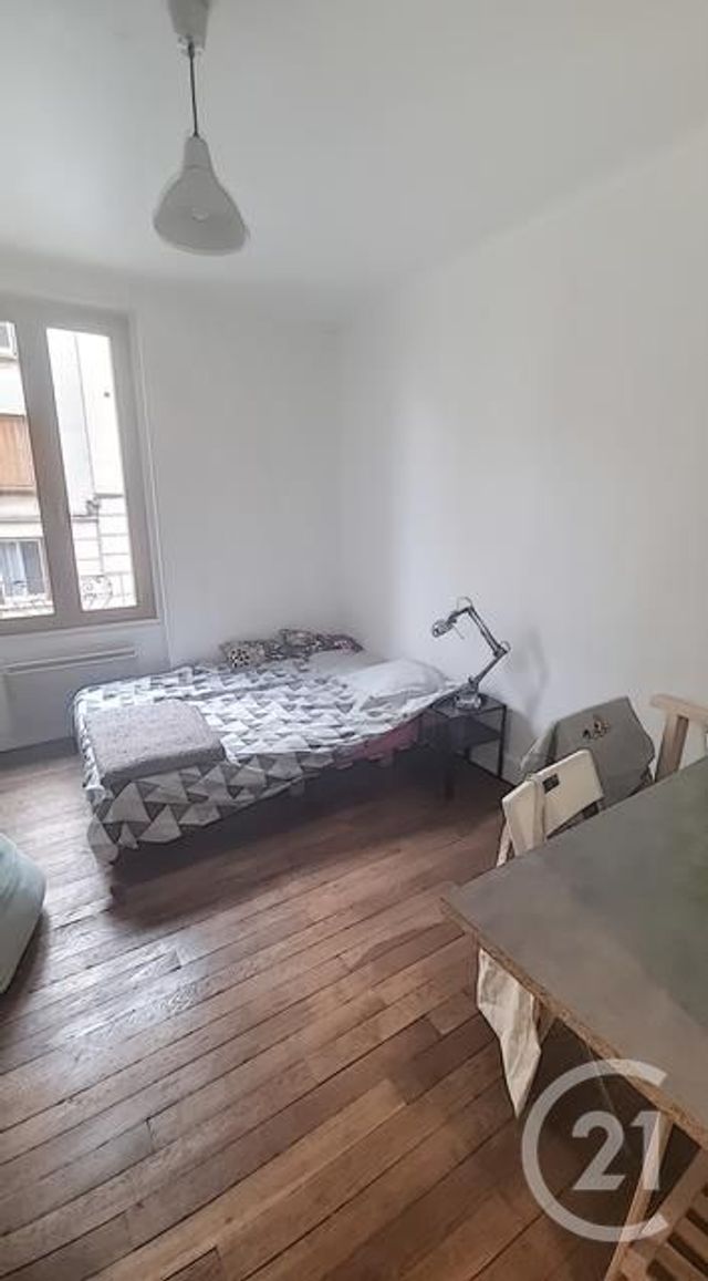 Afficher la photo en grand Appartement F3 à louer - 3 pièces - 77.08 m2 - CLERMONT FERRAND - 63 - AUVERGNE - Century 21 Stéphane Roume Immobilier