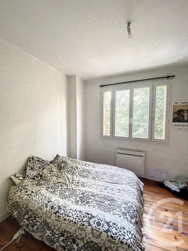 Afficher la photo en grand Appartement F2 à louer - 2 pièces - 40.35 m2 - CLERMONT FERRAND - 63 - AUVERGNE - Century 21 Stéphane Roume Immobilier