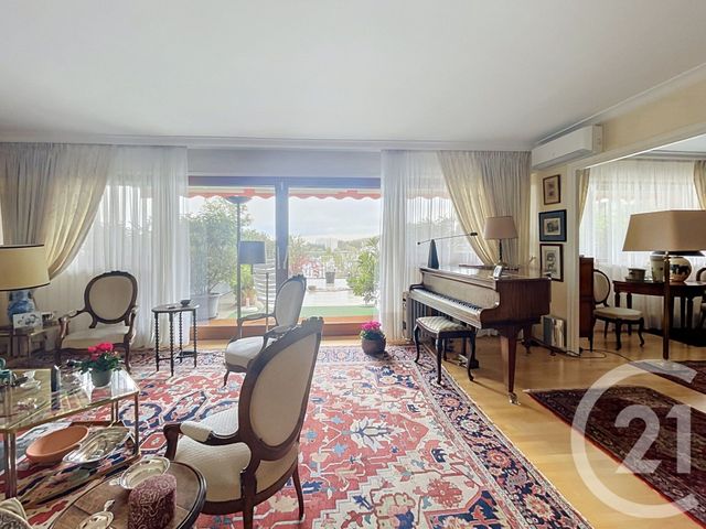 Appartement F6 à vendre - 6 pièces - 144.45 m2 - ROYAT - 63 - AUVERGNE - Century 21 Stéphane Roume Immobilier