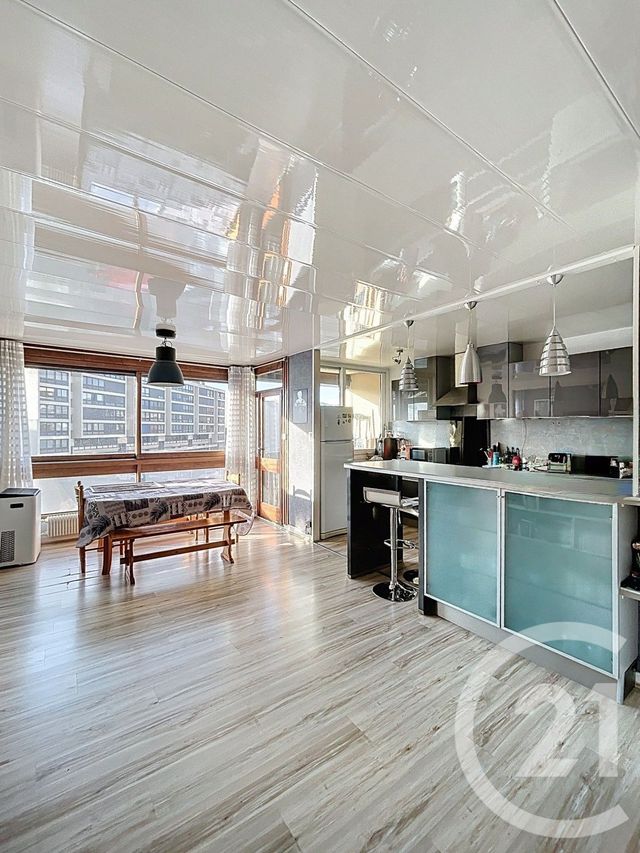 Appartement F4 à vendre - 4 pièces - 79.02 m2 - CLERMONT FERRAND - 63 - AUVERGNE - Century 21 Stéphane Roume Immobilier