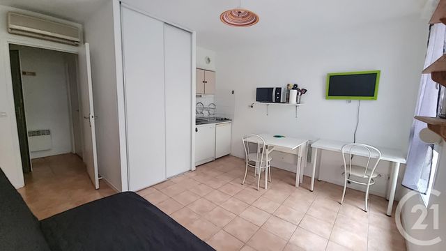 Studio à louer - 1 pièce - 21.15 m2 - CLERMONT FERRAND - 63 - AUVERGNE - Century 21 Stéphane Roume Immobilier