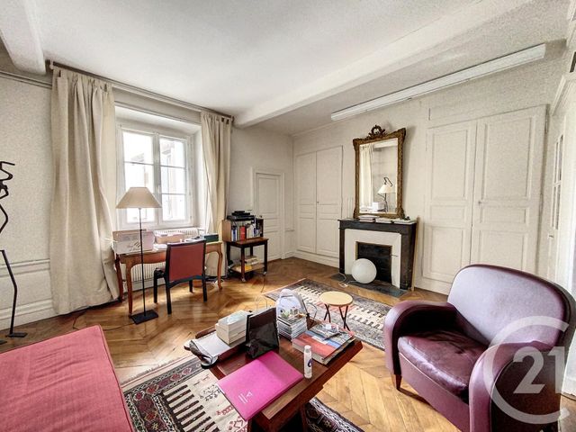 Appartement F2 à vendre - 2 pièces - 75.0 m2 - CLERMONT FERRAND - 63 - AUVERGNE - Century 21 Stéphane Roume Immobilier