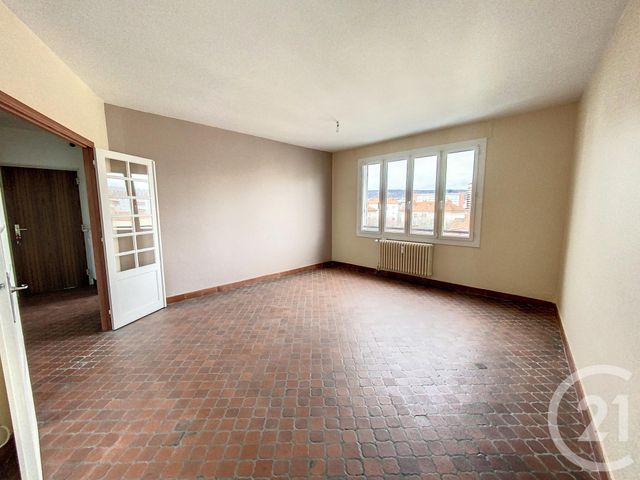 Appartement F3 à louer - 3 pièces - 78.97 m2 - CLERMONT FERRAND - 63 - AUVERGNE - Century 21 Stéphane Roume Immobilier