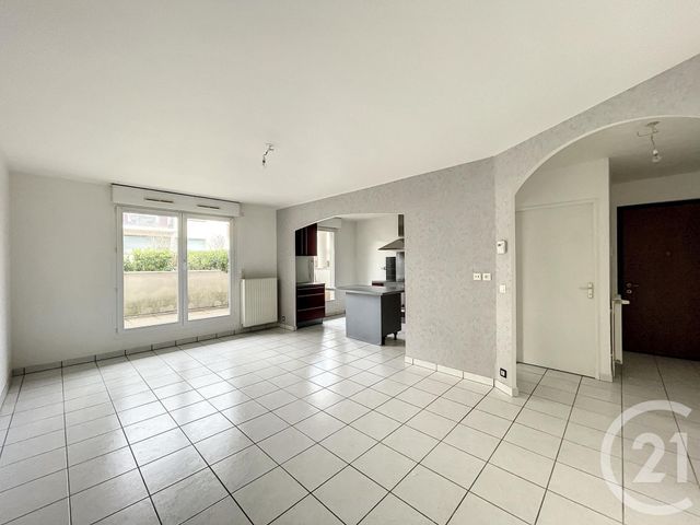 Appartement F3 à vendre - 3 pièces - 67.75 m2 - CLERMONT FERRAND - 63 - AUVERGNE - Century 21 Stéphane Roume Immobilier