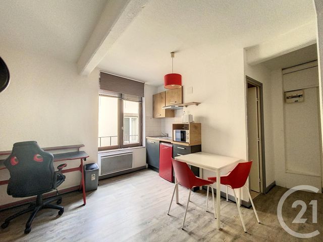 Appartement F1 à louer - 1 pièce - 20.0 m2 - CLERMONT FERRAND - 63 - AUVERGNE - Century 21 Stéphane Roume Immobilier