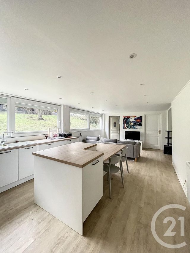 Appartement F4 à vendre - 4 pièces - 75.45 m2 - CHAMALIERES - 63 - AUVERGNE - Century 21 Stéphane Roume Immobilier