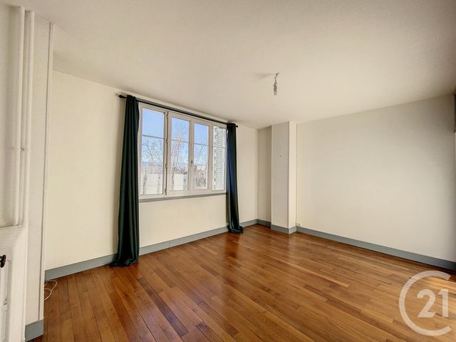 Appartement F1 à louer - 1 pièce - 26.7 m2 - CLERMONT FERRAND - 63 - AUVERGNE - Century 21 Stéphane Roume Immobilier