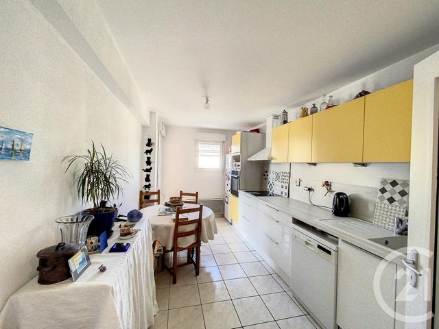 Appartement F3 à vendre - 4 pièces - 67.59 m2 - CLERMONT FERRAND - 63 - AUVERGNE - Century 21 Stéphane Roume Immobilier