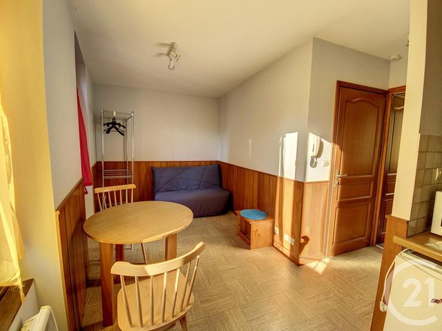 Appartement F1 à louer - 1 pièce - 20.0 m2 - CLERMONT FERRAND - 63 - AUVERGNE - Century 21 Stéphane Roume Immobilier
