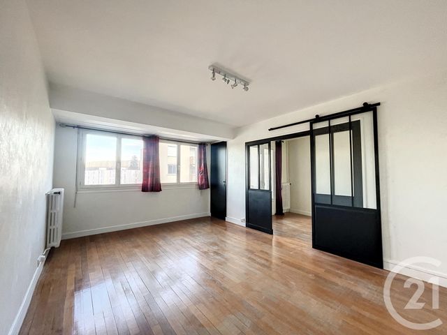 Appartement F2 à louer - 2 pièces - 49.56 m2 - CLERMONT FERRAND - 63 - AUVERGNE - Century 21 Stéphane Roume Immobilier