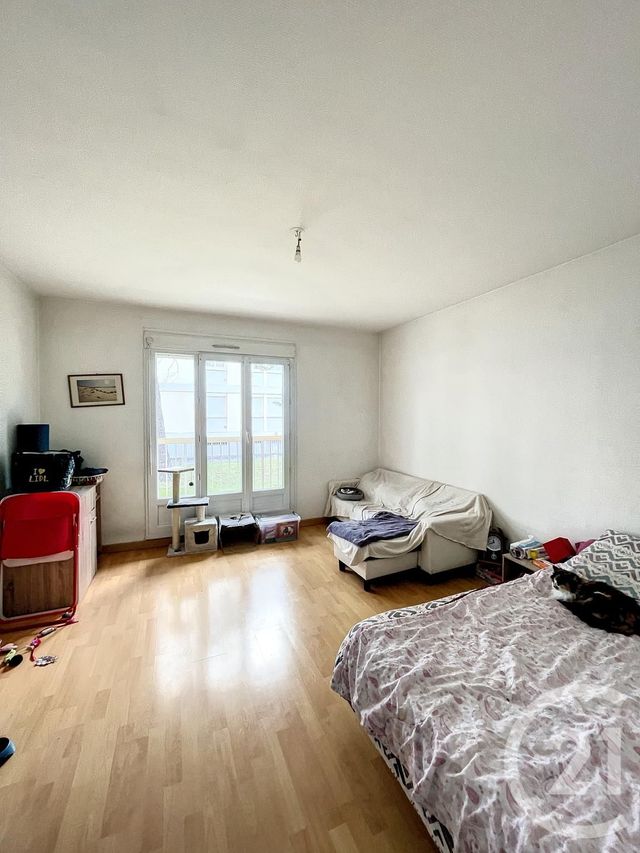 Appartement F1 à vendre - 1 pièce - 33.67 m2 - CLERMONT FERRAND - 63 - AUVERGNE - Century 21 Stéphane Roume Immobilier