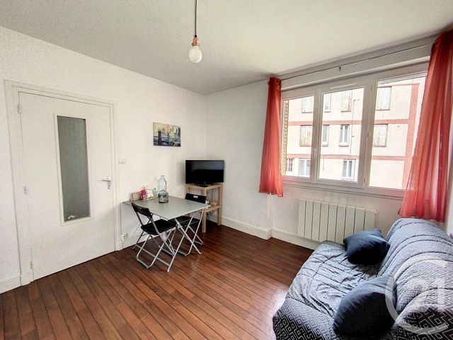 Appartement F2 à louer - 2 pièces - 28.22 m2 - CLERMONT FERRAND - 63 - AUVERGNE - Century 21 Stéphane Roume Immobilier