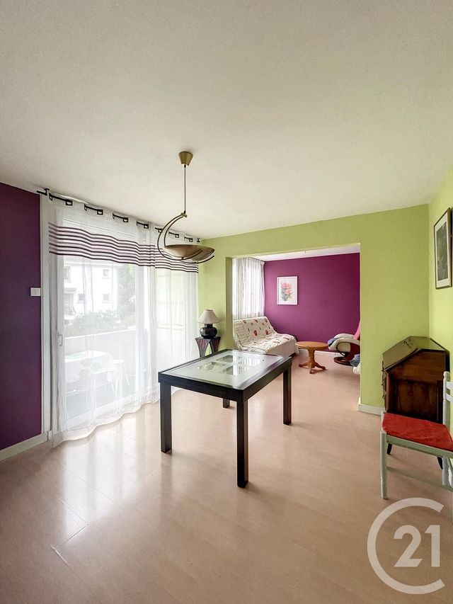 Appartement F3 à vendre - 3 pièces - 59.13 m2 - CHAMALIERES - 63 - AUVERGNE - Century 21 Stéphane Roume Immobilier