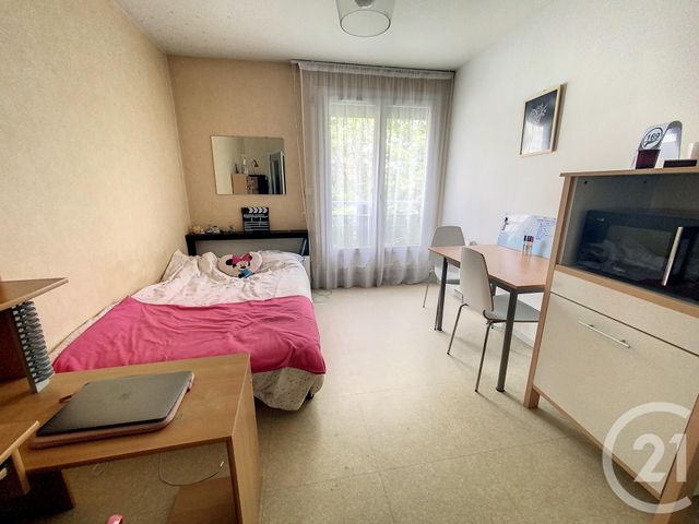 Studio à louer - 1 pièce - 18.06 m2 - CLERMONT FERRAND - 63 - AUVERGNE - Century 21 Stéphane Roume Immobilier