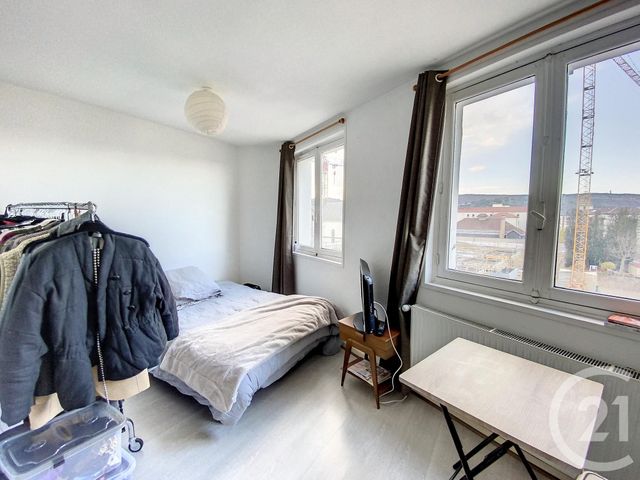 Studio à louer - 1 pièce - 19.77 m2 - CLERMONT FERRAND - 63 - AUVERGNE - Century 21 Stéphane Roume Immobilier