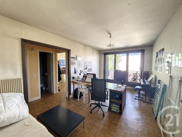 Appartement F2 à louer - 2 pièces - 51.41 m2 - CLERMONT FERRAND - 63 - AUVERGNE - Century 21 Stéphane Roume Immobilier