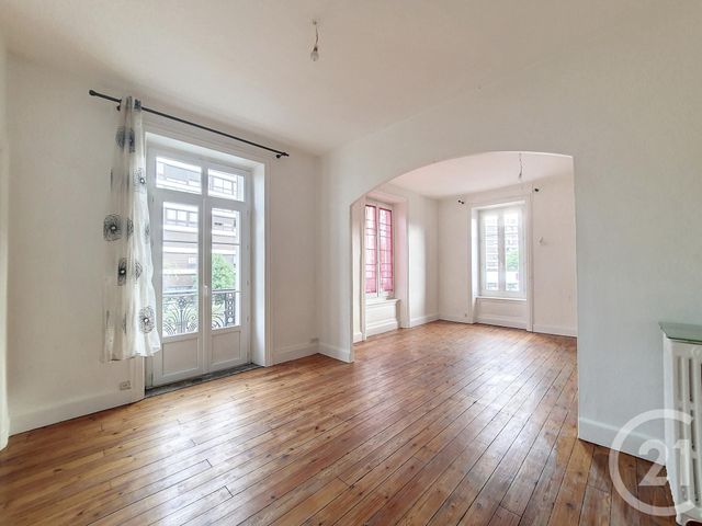 Appartement F3 à louer - 3 pièces - 92.15 m2 - CLERMONT FERRAND - 63 - AUVERGNE - Century 21 Stéphane Roume Immobilier