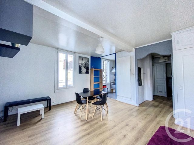 Appartement à vendre - 3 pièces - 60.0 m2 - CLERMONT FERRAND - 63 - AUVERGNE - Century 21 Stéphane Roume Immobilier