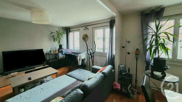 Appartement F3 à vendre - 4 pièces - 70.65 m2 - CHAMALIERES - 63 - AUVERGNE - Century 21 Stéphane Roume Immobilier