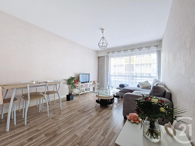 Appartement F2 à vendre - 2 pièces - 52.26 m2 - CHAMALIERES - 63 - AUVERGNE - Century 21 Stéphane Roume Immobilier