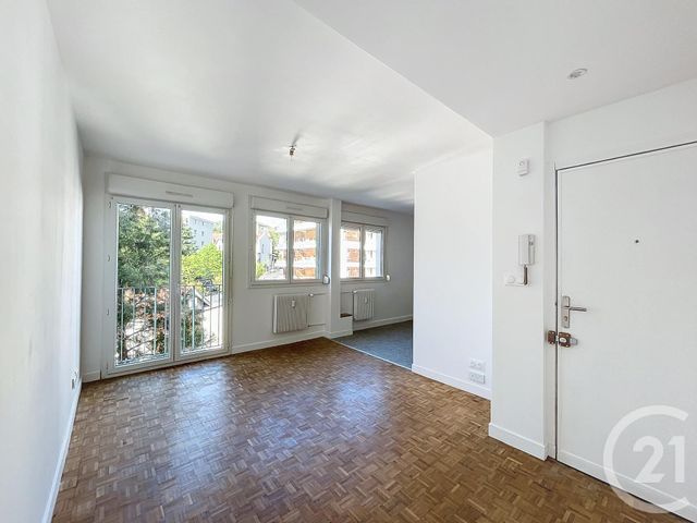 Appartement F3 à vendre - 3 pièces - 54.21 m2 - CLERMONT FERRAND - 63 - AUVERGNE - Century 21 Stéphane Roume Immobilier