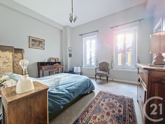 Appartement T7 à vendre - 7 pièces - 201.26 m2 - CLERMONT FERRAND - 63 - AUVERGNE - Century 21 Stéphane Roume Immobilier