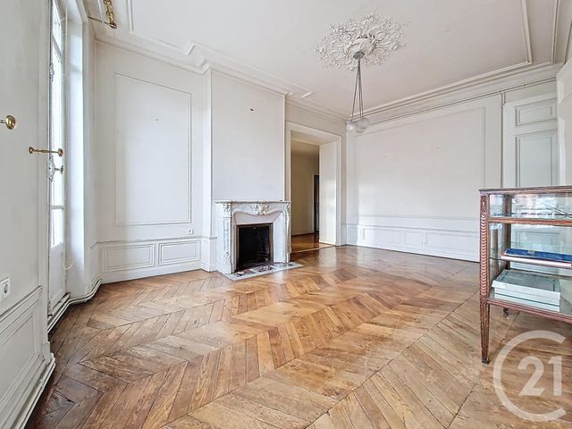 Appartement T7 à vendre - 7 pièces - 201.26 m2 - CLERMONT FERRAND - 63 - AUVERGNE - Century 21 Stéphane Roume Immobilier