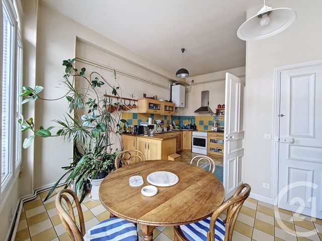 Appartement T7 à vendre - 7 pièces - 201.26 m2 - CLERMONT FERRAND - 63 - AUVERGNE - Century 21 Stéphane Roume Immobilier