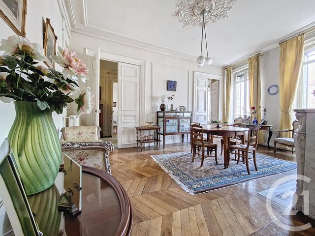 Appartement T7 à vendre - 7 pièces - 201.26 m2 - CLERMONT FERRAND - 63 - AUVERGNE - Century 21 Stéphane Roume Immobilier