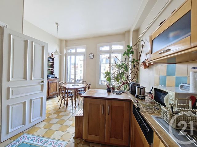 Appartement T7 à vendre - 7 pièces - 201.26 m2 - CLERMONT FERRAND - 63 - AUVERGNE - Century 21 Stéphane Roume Immobilier