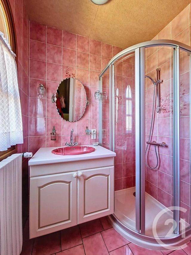 maison à vendre - 7 pièces - 189.7 m2 - ROMAGNAT - 63 - AUVERGNE - Century 21 Stéphane Roume Immobilier