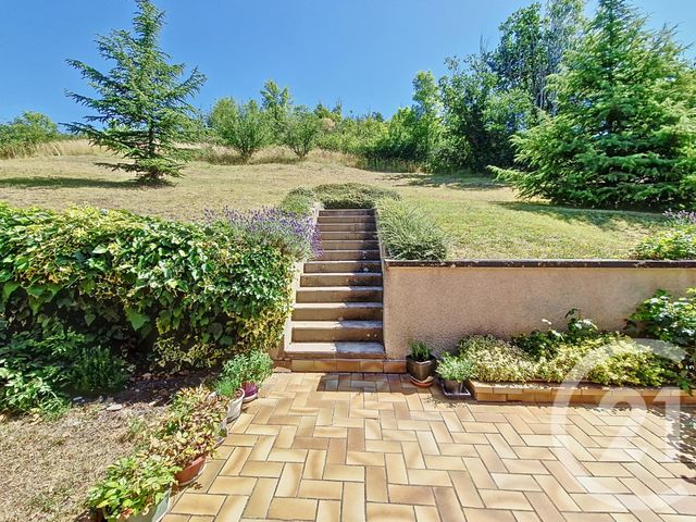 maison à vendre - 7 pièces - 189.7 m2 - ROMAGNAT - 63 - AUVERGNE - Century 21 Stéphane Roume Immobilier