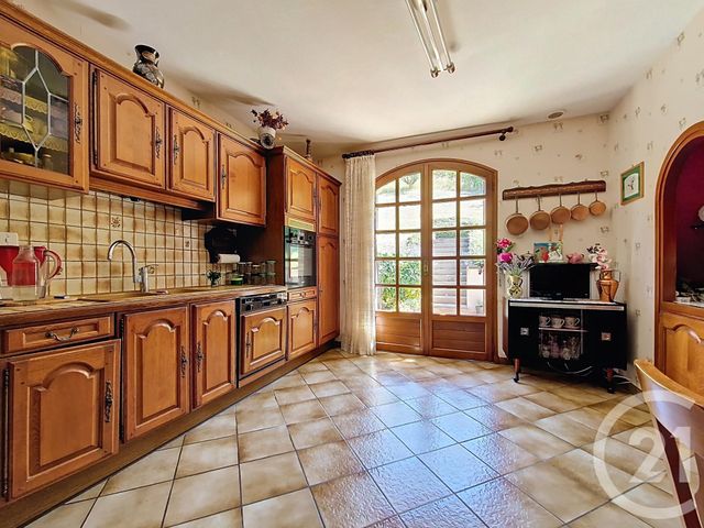 maison à vendre - 7 pièces - 189.7 m2 - ROMAGNAT - 63 - AUVERGNE - Century 21 Stéphane Roume Immobilier