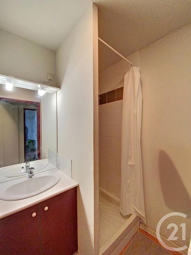 Appartement Studio à vendre - 1 pièce - 18.36 m2 - CLERMONT FERRAND - 63 - AUVERGNE - Century 21 Stéphane Roume Immobilier