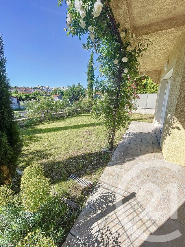 Appartement F3 à vendre - 3 pièces - 54.43 m2 - CLERMONT FERRAND - 63 - AUVERGNE - Century 21 Stéphane Roume Immobilier